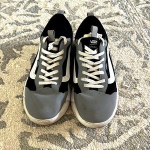 Men’s Vans ultra range GREAT condition